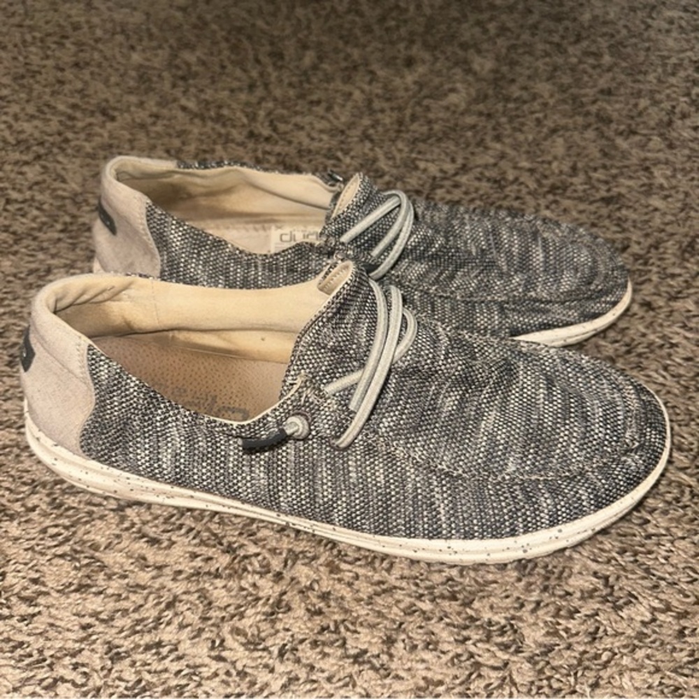 Hey Dude Gray Loafers-missing insole on one of them! See pics!